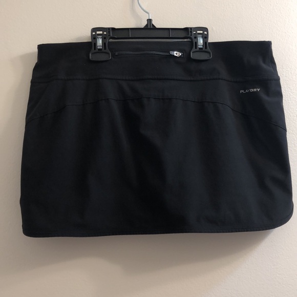 Reebok PlayDry Black Skorts size Small - Picture 7 of 12